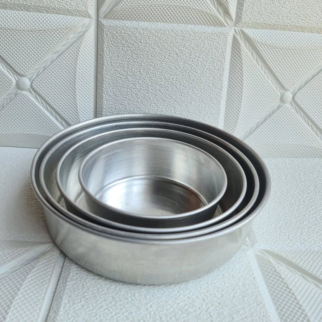 Aluminium baking pans